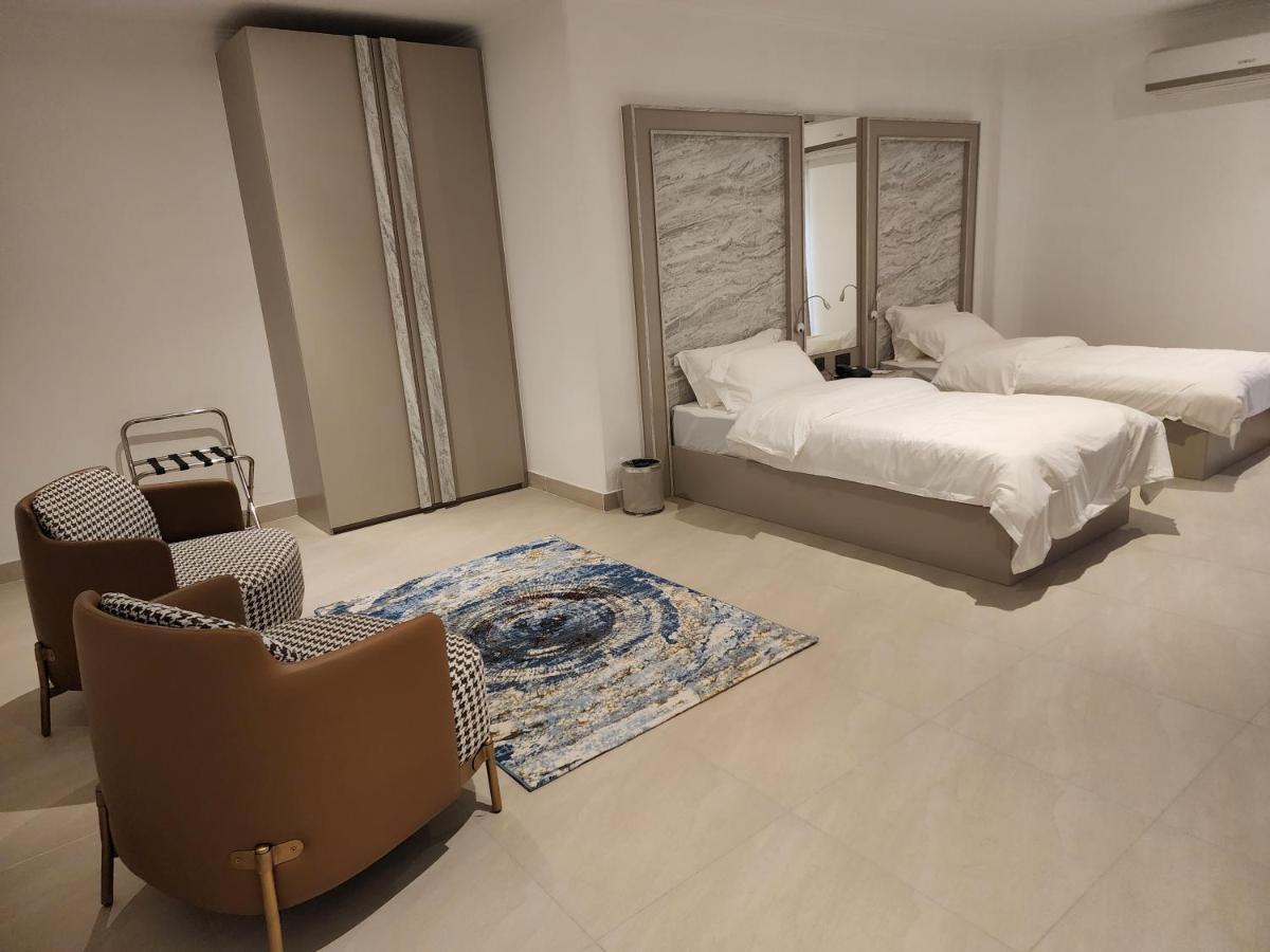 Imperial Suites Hotel Manama Exterior foto