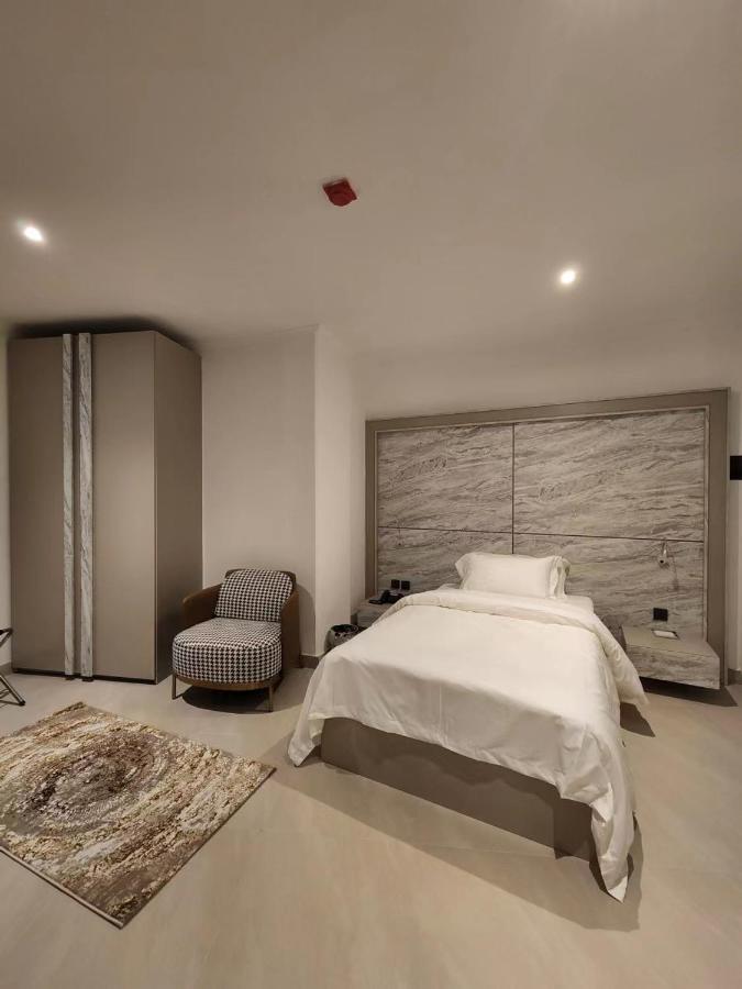 Imperial Suites Hotel Manama Exterior foto