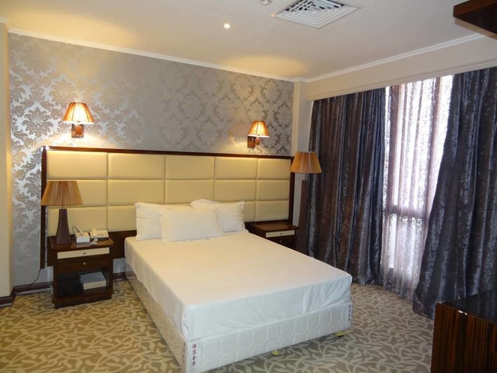 Imperial Suites Hotel Manama Exterior foto