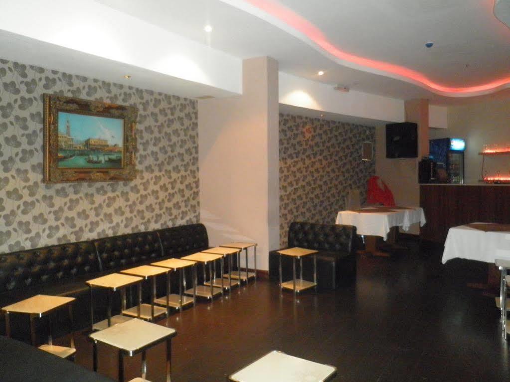 Imperial Suites Hotel Manama Exterior foto