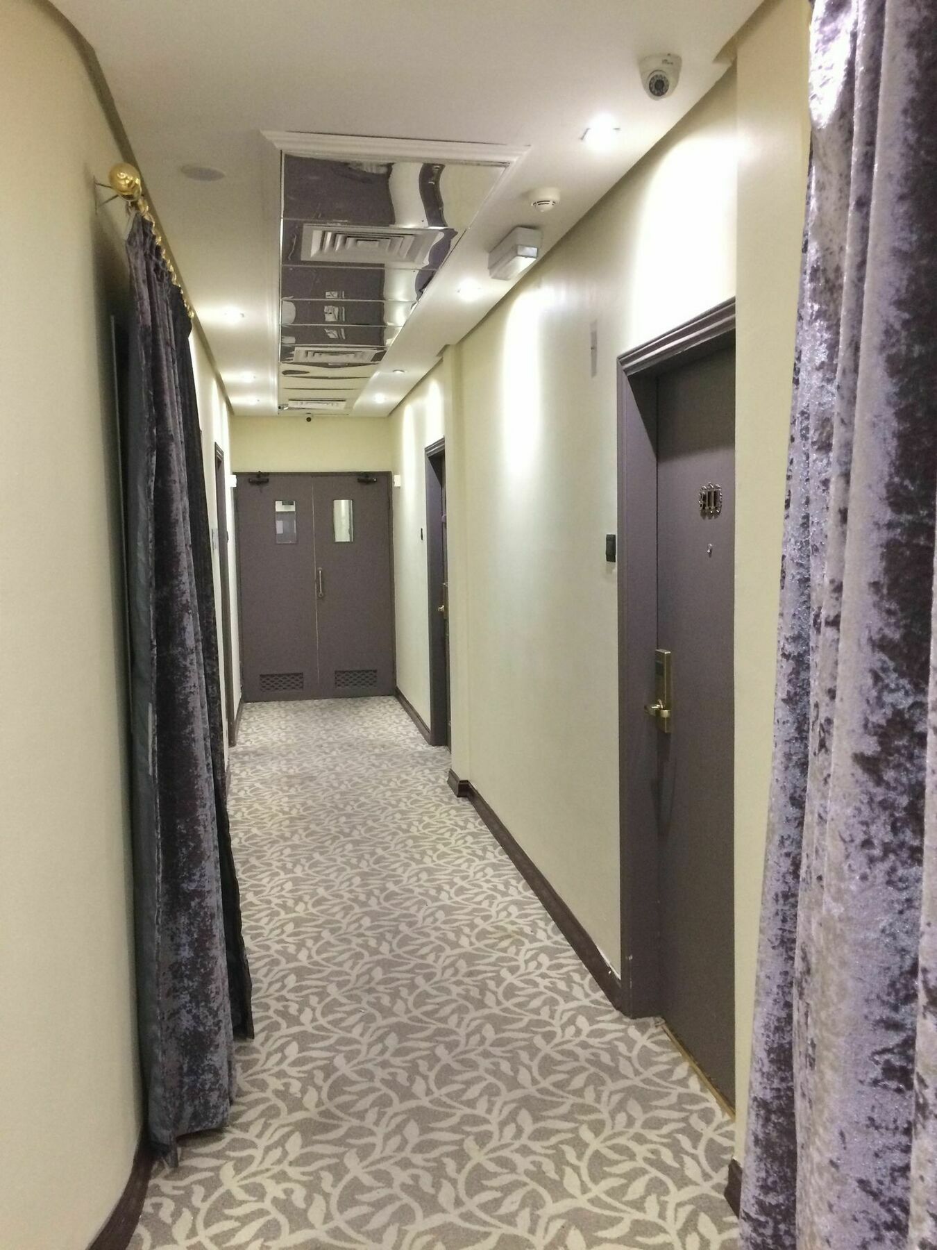 Imperial Suites Hotel Manama Exterior foto